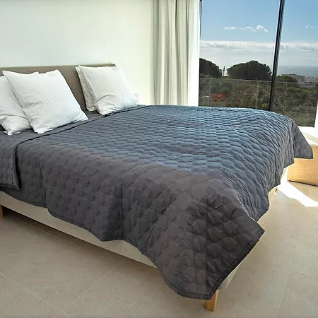 3 Bdrm Vacation • Sea View • Cala De Mijas *
